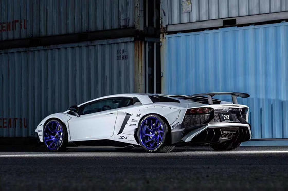 برای لامبورگینی Aventador LP700 کیت بدن فیبر کربن LP700 ارتقاء یافته سبک LB دامن جانبی اسپویلر چرخ قوس