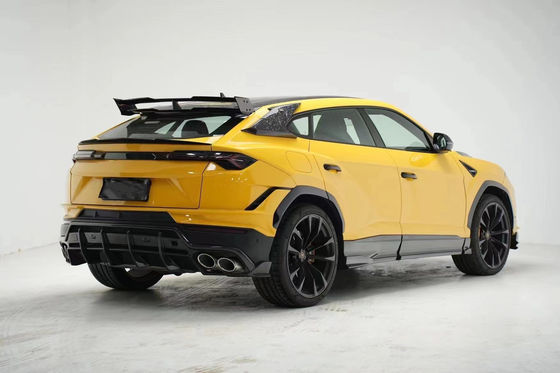 URUS Lamborghini کیت بدن 2018-2019 فیبر کربن دیفوسر لب جلو Urus Wide Body Kit