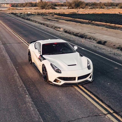برای فراری F12 کیت بدنه فیبر کربن F12 ارتقا می یابد سبک SVR جلو و عقب بافلر اسپویلر با هود Fenders