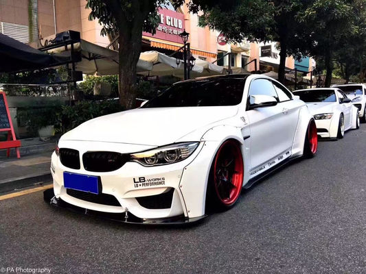 LB Wide-body Kit برای BMW M4 F82 Wide-body Kit M4 F82 ارتقا یافته LB Style Front Lip Diffuser Spoiler کیت بدن فیبر کربن