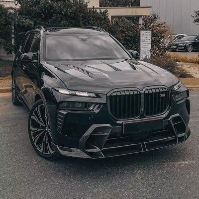 برای BMW X7 کیت بدنه فیبر کربن X7 کیت بدنه فیبر کربن در سبک LD