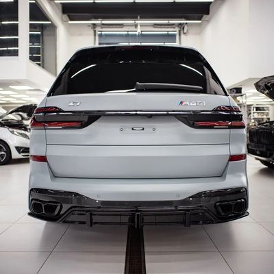 برای BMW X7 کیت بدن فیبر کربن X7 کیت بدن فیبر کربن پیشانی لب پخش کننده اسپویلر هود ساید سکرت وسیع