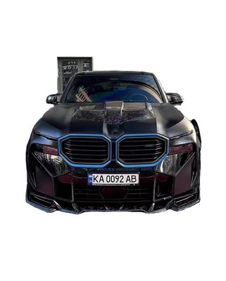 XM Bmw Wide Body Kit فیبر کربن لب جلویی اسپویلر سیاه Bmw Side Skirt چرخ قوس