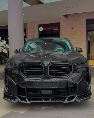 XM Bmw Wide Body Kit فیبر کربن لب جلویی اسپویلر سیاه Bmw Side Skirt چرخ قوس
