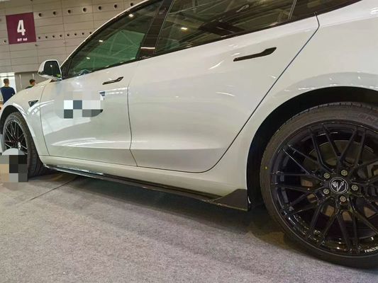 فروش مدل ۳ کیت ارتقاء بدن برای مدل ۳ تسلا با اسپویلرهای پیشروی و عقب